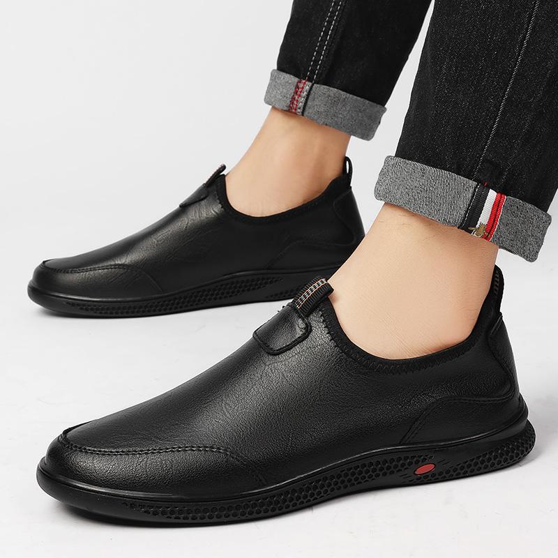 Fashion New Casual Men Shoes Adult Male Footwear Handmade Boat Shoes Leather Male Loafers Men Design Moccasin Fashion Slip On Soft Flat