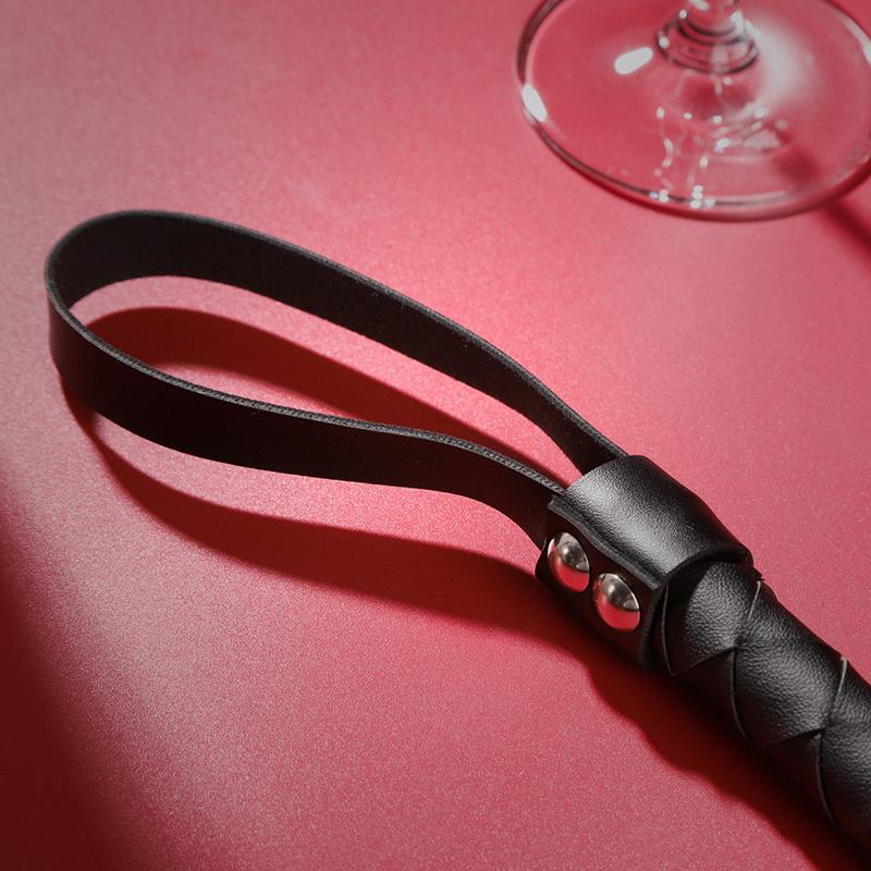 Высококачественный кнут из искусственной кожи для верховой езды, наручники для вечеринок, черный хлыст для верховой езды