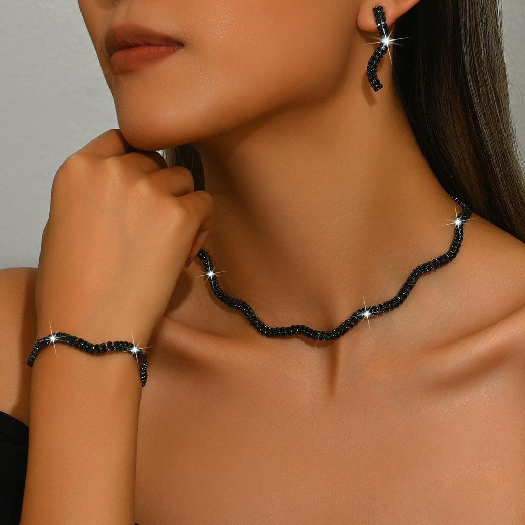 Full Diamond Multi-Layer Neck Chain Simple Long Fringed Necklace Earrings Collarbone Chain