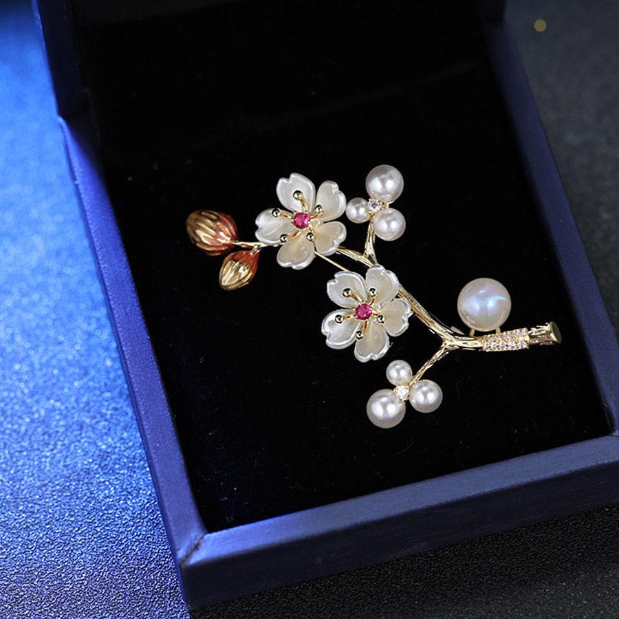 Винтажная брошь «Цветок сливы» – цветочная булавка в древнекитайском стиле для женских свитеров, элегантный и роскошный ретро-аксессуар