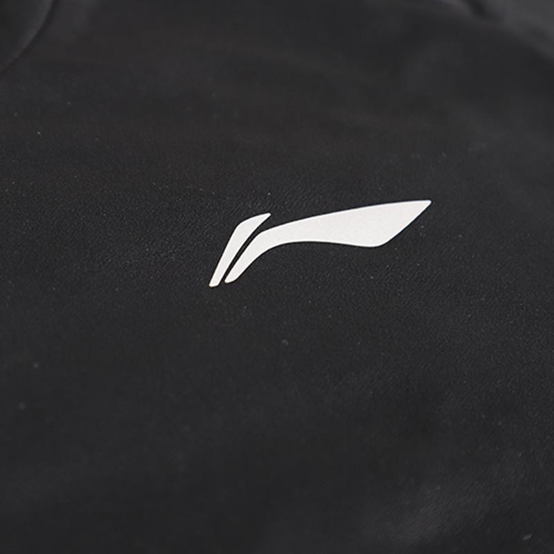 Li-Ning Футболка с круглым вырезом и буквенным принтом, свободная посадка, спущенные плечи, дышащая, прямого кроя, модная, с коротким рукавом, мужские топы, черного цвета YTSU163-3