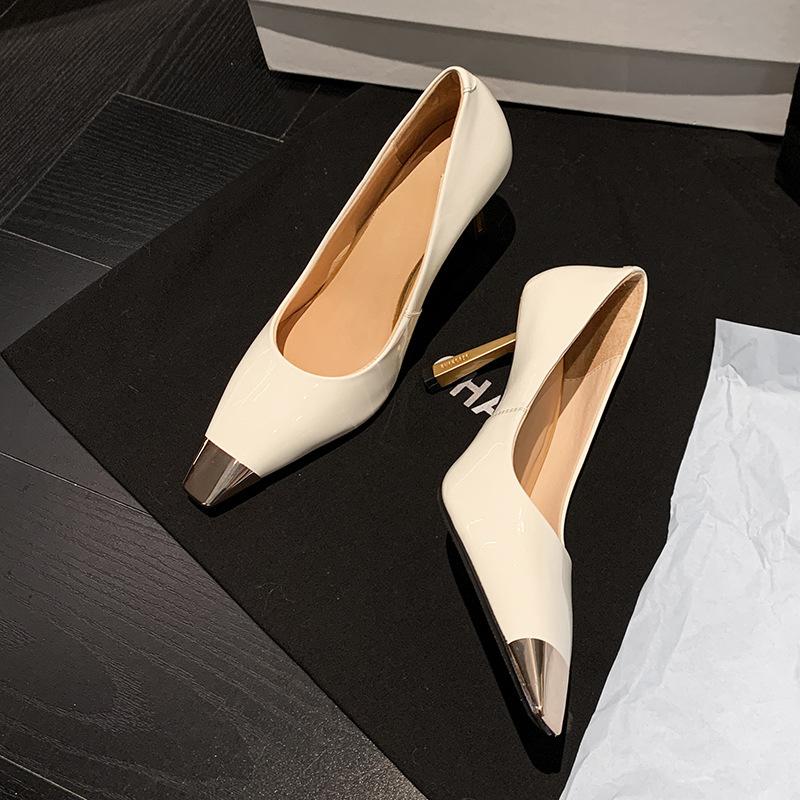 Park Caiying поднялся на те же высокие каблуки женские новые сексуальные лакированные кожаные туфли с металлическим наконечником квадратной формы на тонком каблуке