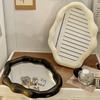 Cloud Shape Makeup Mirror Irregular Cosmetic Desk Mirror with Bracket Vanity Decor Student Dormitory Bedroom Desktop Mirrors