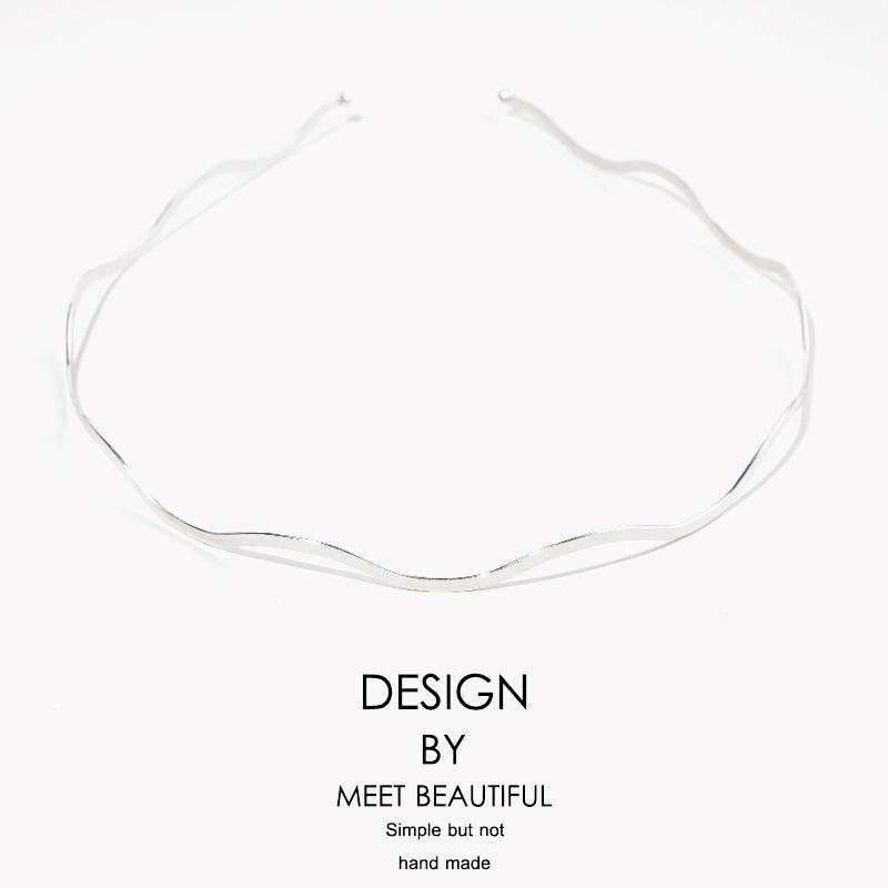 Волнистая Блестящая Металлическая Цветная Повязка на Голову Летняя Новая Модная Повязка для Волос для Женщин Девушек Женская Шикарная Супер Тонкая Блестящая Повязка на Голову Аксессуары для Волос