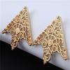 Women 1 Pair Crown Hollow Pattern Collar Buckle Vintage Collar Corner Collar Clip