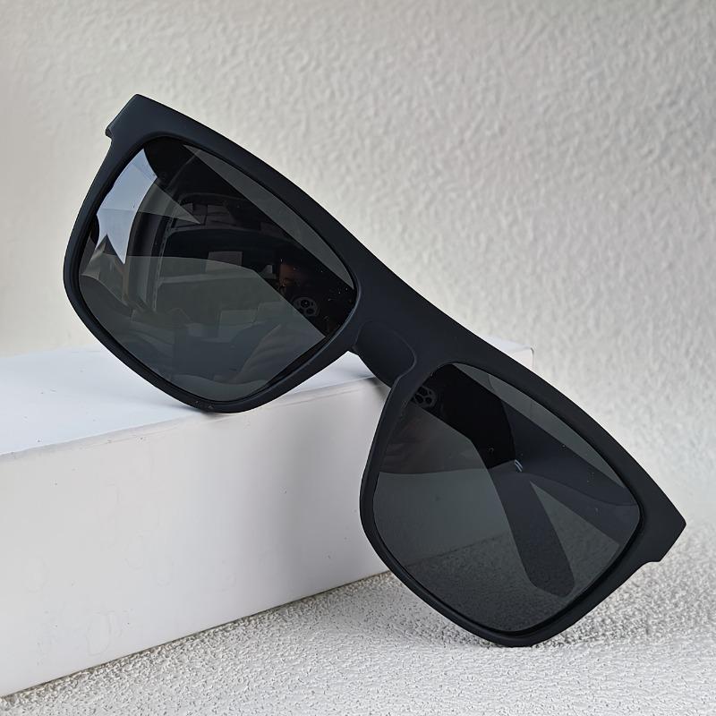 1 Pair of High-Quality Retro Men's TAC Lens Fashion Glasses Suitable for Daily Dressing