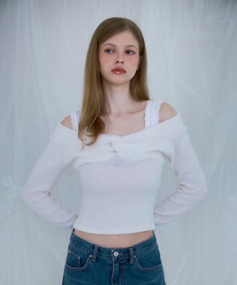 ROSEFRANTZ Twist Off Shoulder Long Sleeve [Ivory]
