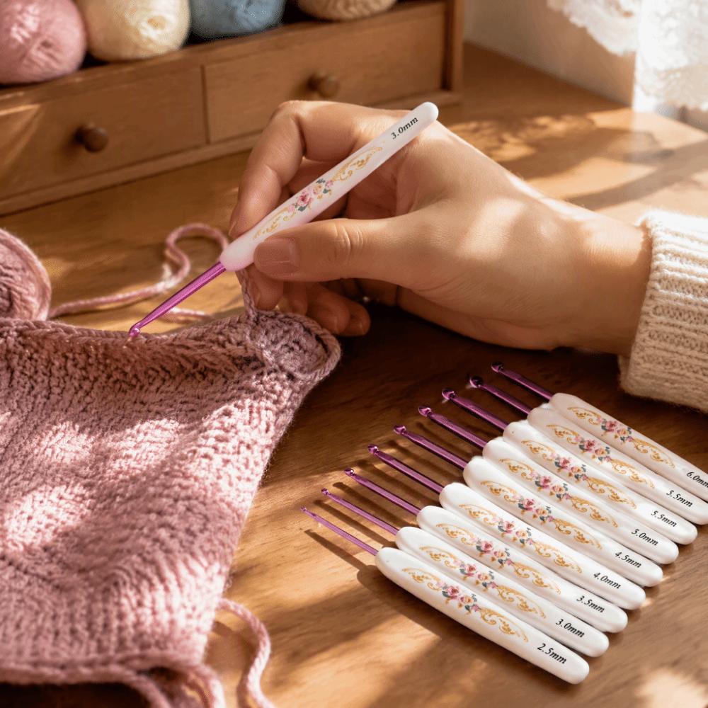 8pcs Plastic Handle Crochet Hooks Set Soft Floral Print Handle Aluminum Crochet Hooks For Arthritis
