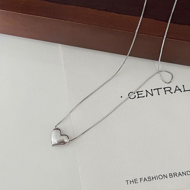 Ожерелье Love, цепочка для воротника в форме сердца Peach Heart, темперамент, крутой стиль, чувство дизайна, повседневный стиль для поездок на работу
