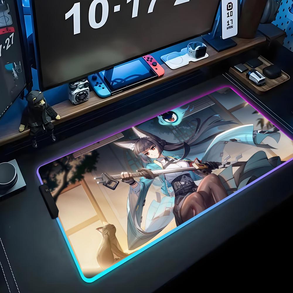 Miyabi Hoshimi Коврик для мыши RGB Игровой коврик для мыши Большой светодиодный коврик Настольный коврик для ПК Светящийся коврик для мыши Большие коврики для клавиатуры Настольный ковер С