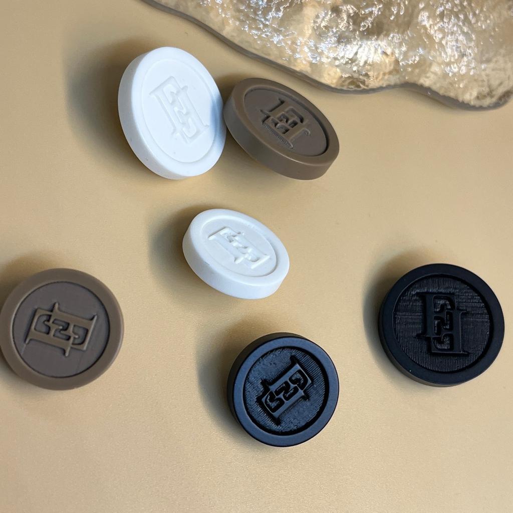 6 шт./лот-роскошный дизайн, черные, белые, кофейные F, круглые пуговицы из смолы с буквами для одежды, швейные аксессуары, декоративная кнопка «сделай сам»