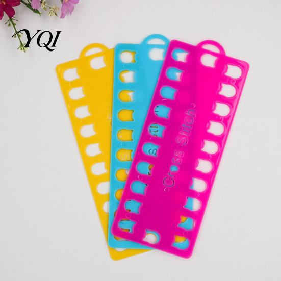 Embroidery Project Tools 5Pcs 20-Hole Floss Organizer, Plastic Thread Winding Board, Cross Multi Hole Board Stitch Holder Plate, Bobbin for