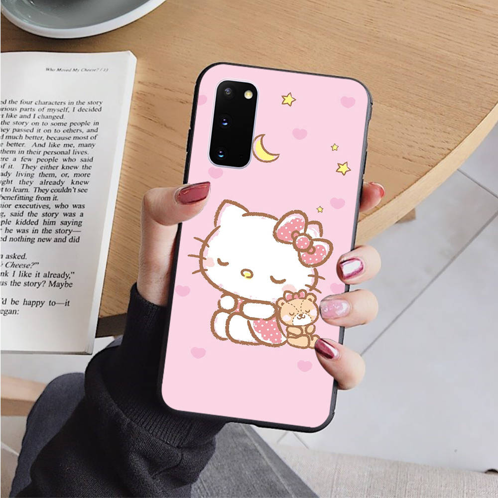 AH38 Прекрасный чехол Hello Kitty Black для iPhone 16 15 Plus 14 13 12 11 Pro 8 7 6S SE 5S X XR XS Max Realme C30 C33 C31 9I Huawei Y8P Y9 Sofe Cover