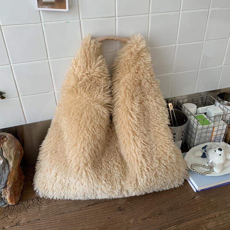 Новая плюшевая сумка большой вместимости для осени и зимы, женская универсальная однотонная сумка через плечо, сумка для поездок на работу