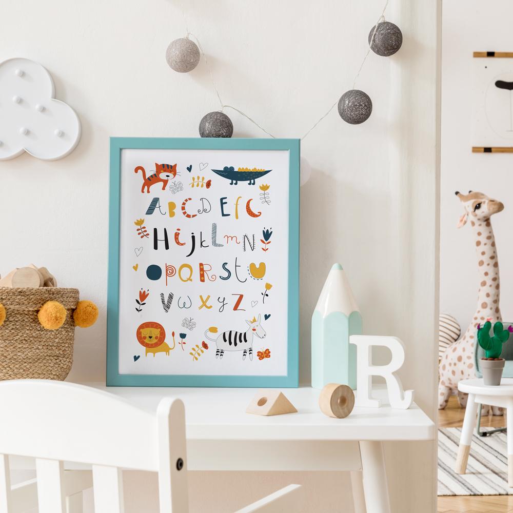 Плакат с буквами алфавита