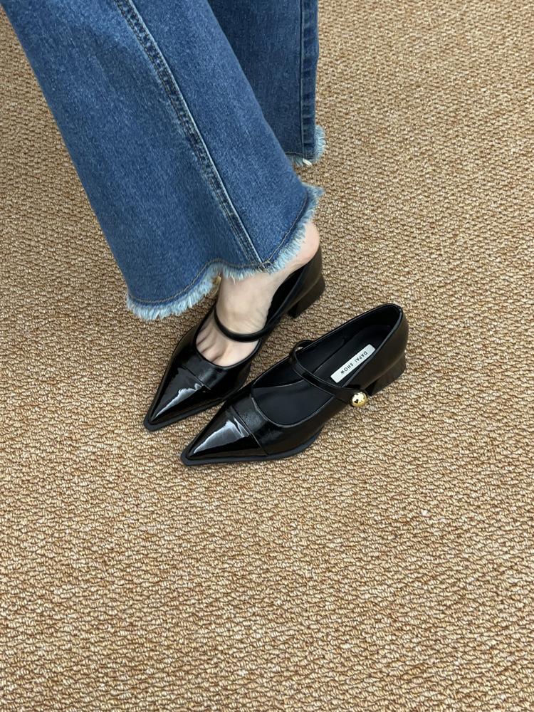 Остроносые маленькие кожаные туфли женские 2024 новая весна толстый каблук низкий каблук высокий каблук ретро французский темперамент Мэри Джейн туфли-лодочки