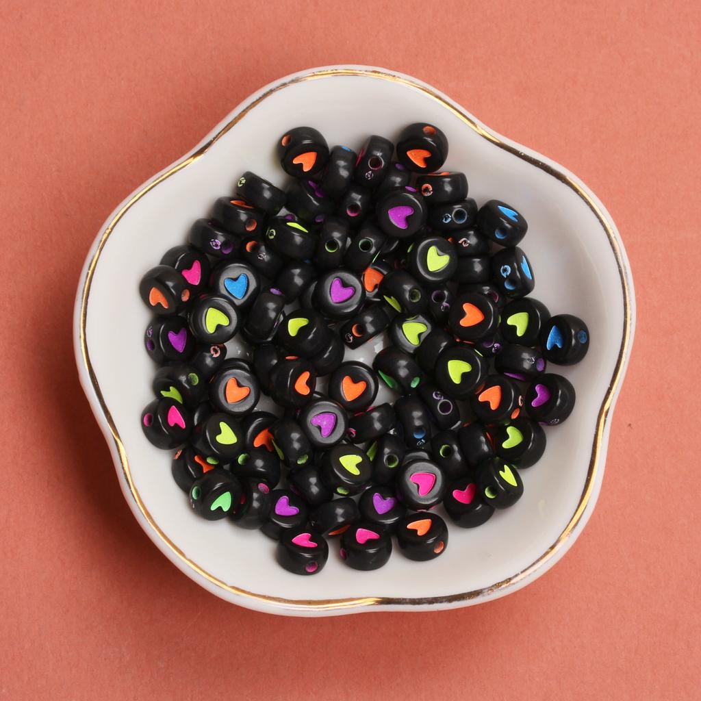 50Pcs Acrylic Keychain Loose Beads Jewelry Making Necklace 6.5mm Flat Round Bracelet DIY Materials Earrings Fashion Spacer Accessories Heart Pattern