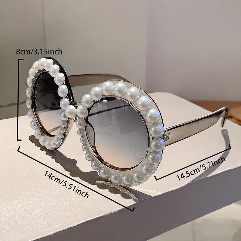 Non-polarized Retro Round Shades Women Chic White Pearl Decor Sunglasses Original Brand High Quality Vacation Beach Sun Glasses