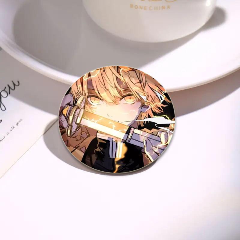32/44/58mm Round Anime Brooches Kamado Tanjirou Tsuyuri Kanao Hashibira Inosuke Rengoku Kyoujurou Agatsuma Zenitsu Akaza Badge Lapel Pins