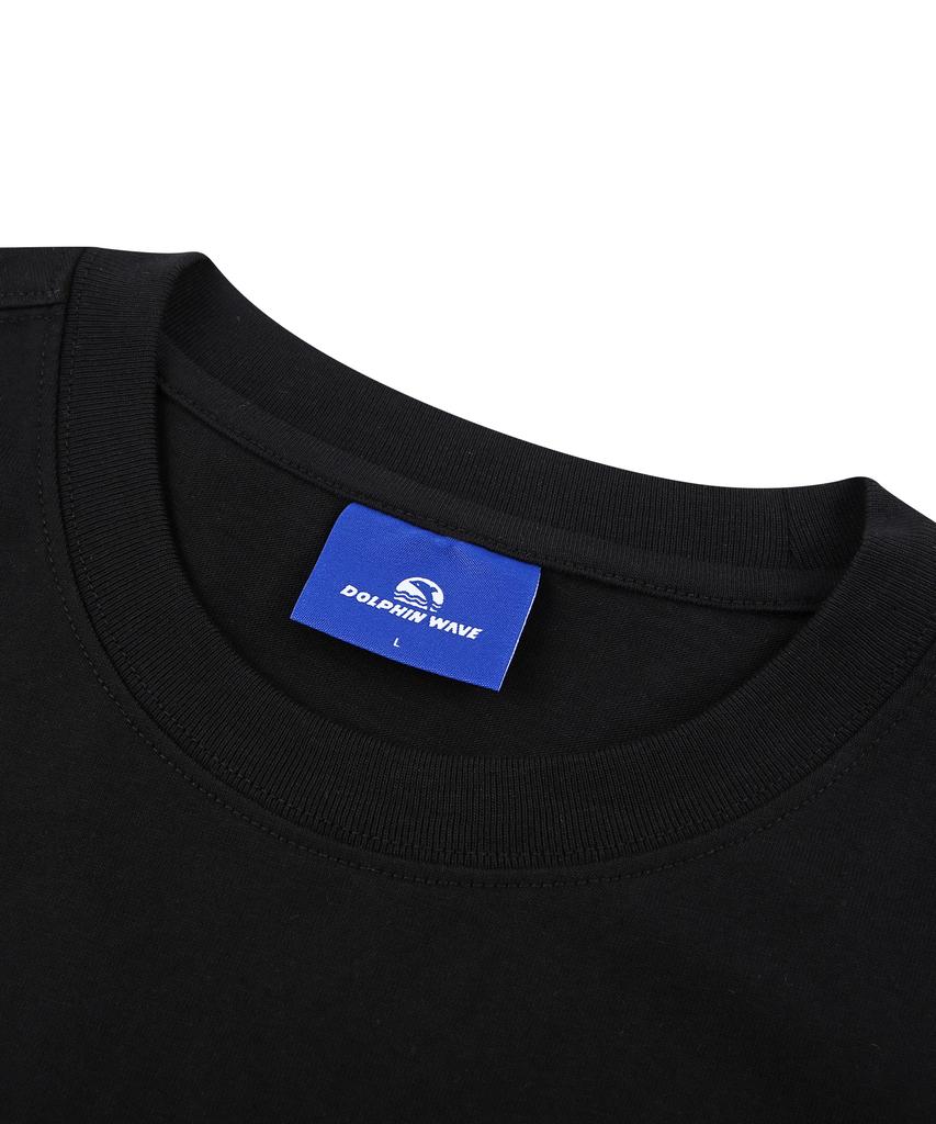 DOLPHIN WAVE APPAREL [Комплект] Черная футболка с коротким рукавом и многослойным логотипом-аркой дельфина и шорты с одинарной складкой и логотипом-аркой, меланжево-серые