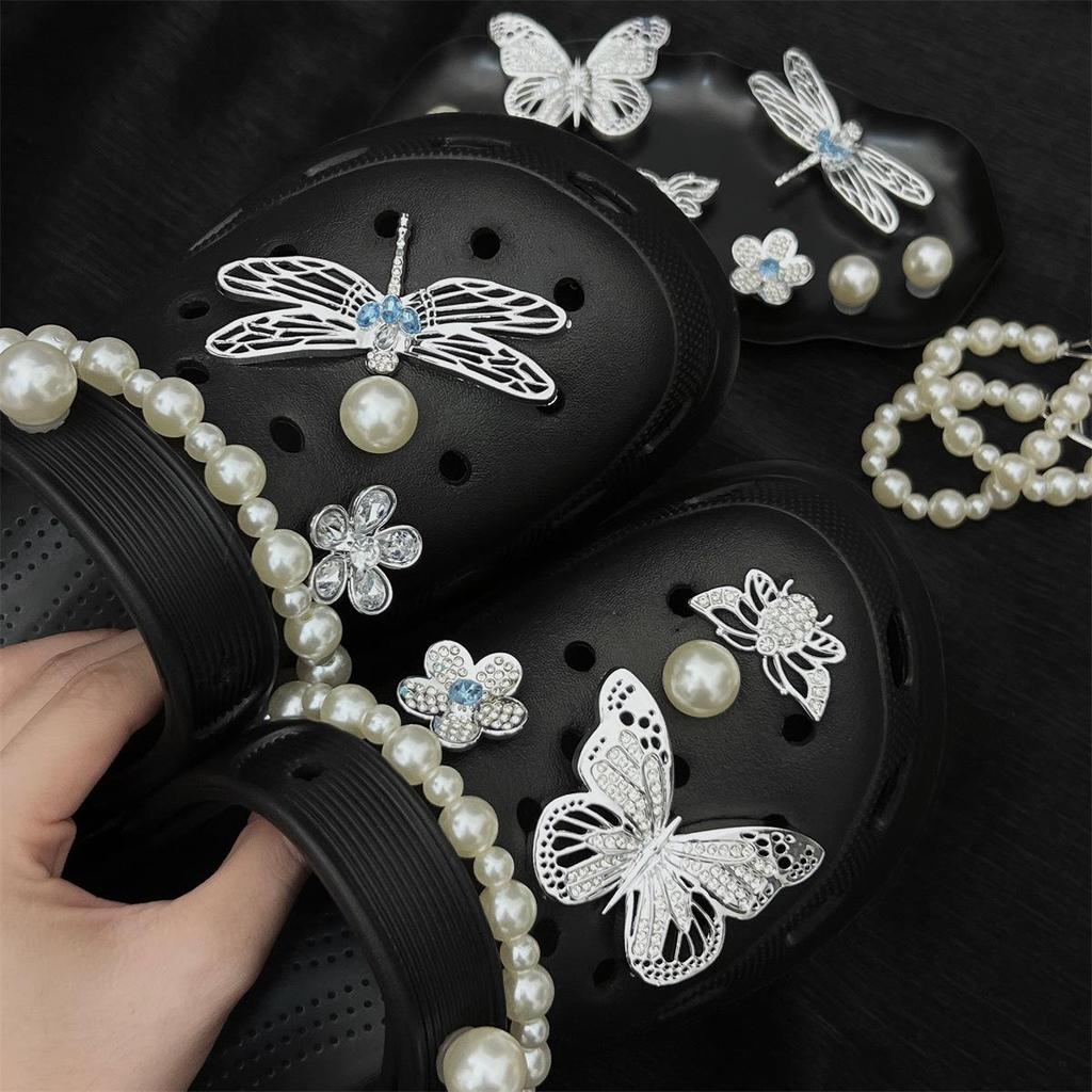 Cute Cartoon Shoe Charms: Kids' Croc Accessories, 3D Snap-On Flower Decorations for Boys & Girls