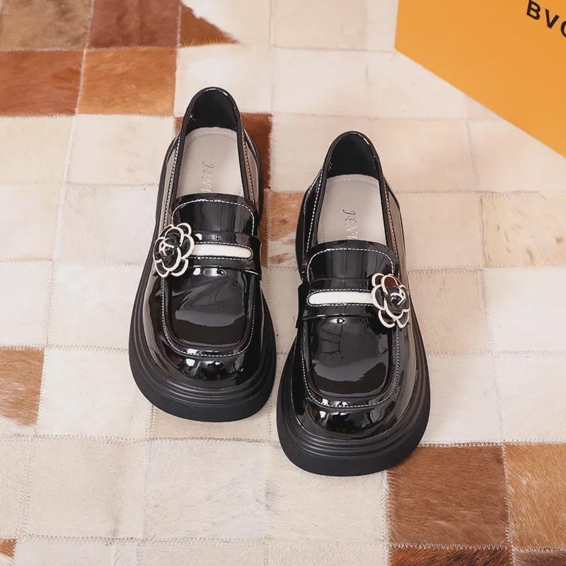 Spot Women's Genuine Leather College-Style Loafers - Spring 2025 Camellia Patent Leather Slip-On Shoes