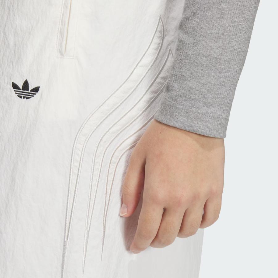 adidas Оригинальные женские брюки-чинос широкие белые JD6384