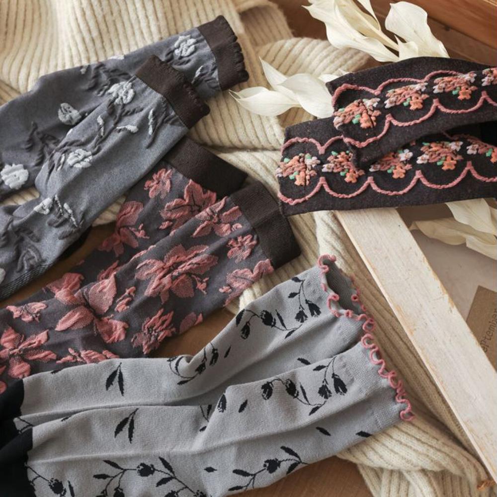 3 пары женских носков в корейском стиле с модным цветочным принтом на осень-зиму, комплект женских носков средней длины, мягкие и удобные носки для женщин
