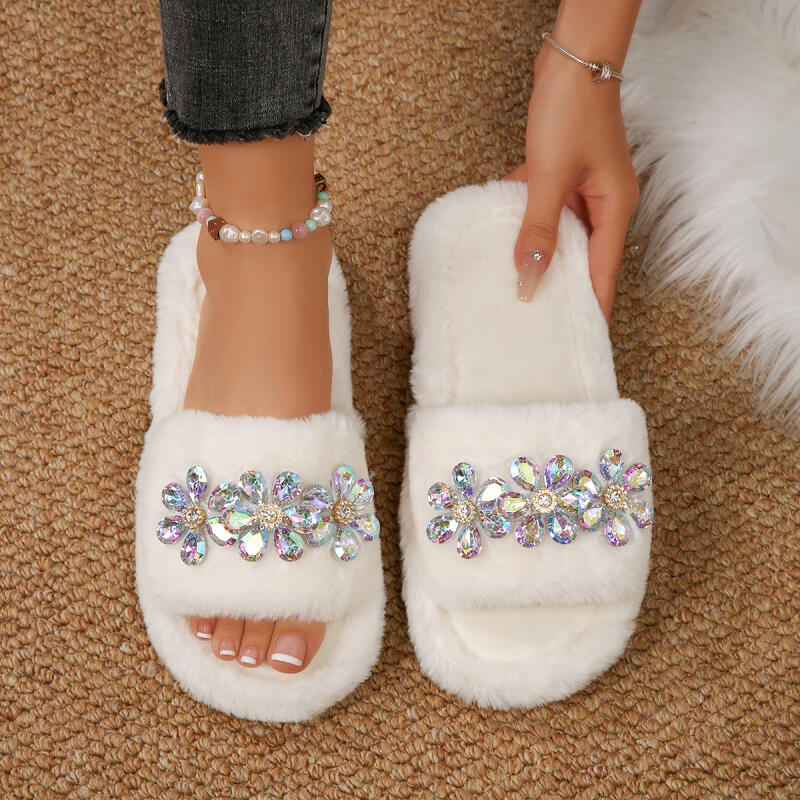 Fashion Luxury Glitter Flower Furry Slippers Women 2025 Winter Soft Faux Fur Non Slip Indoor Slides Warm Short Plush Bedroom Slides