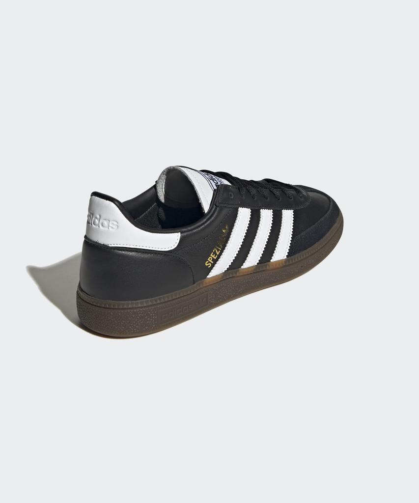 adidas Специальное предложение по гандболу - Черный / Ie3402