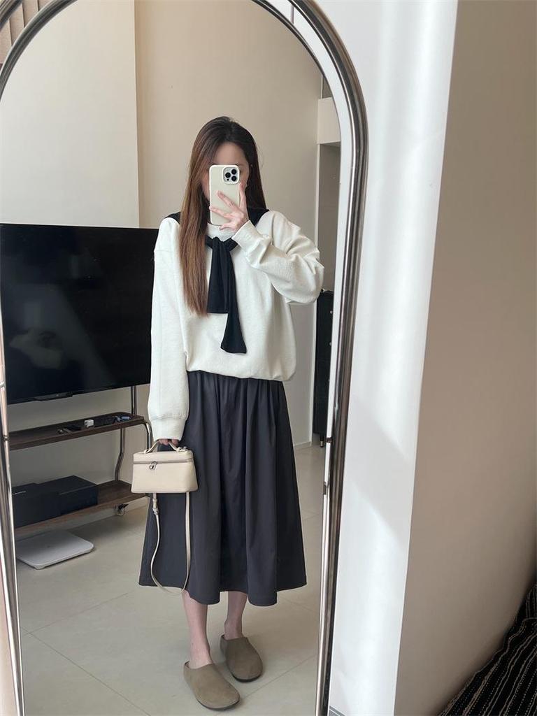 Elegant A-Line Pleated Skirt: New Spring/Summer Style, Elastic Waist, Mid-Length, White
