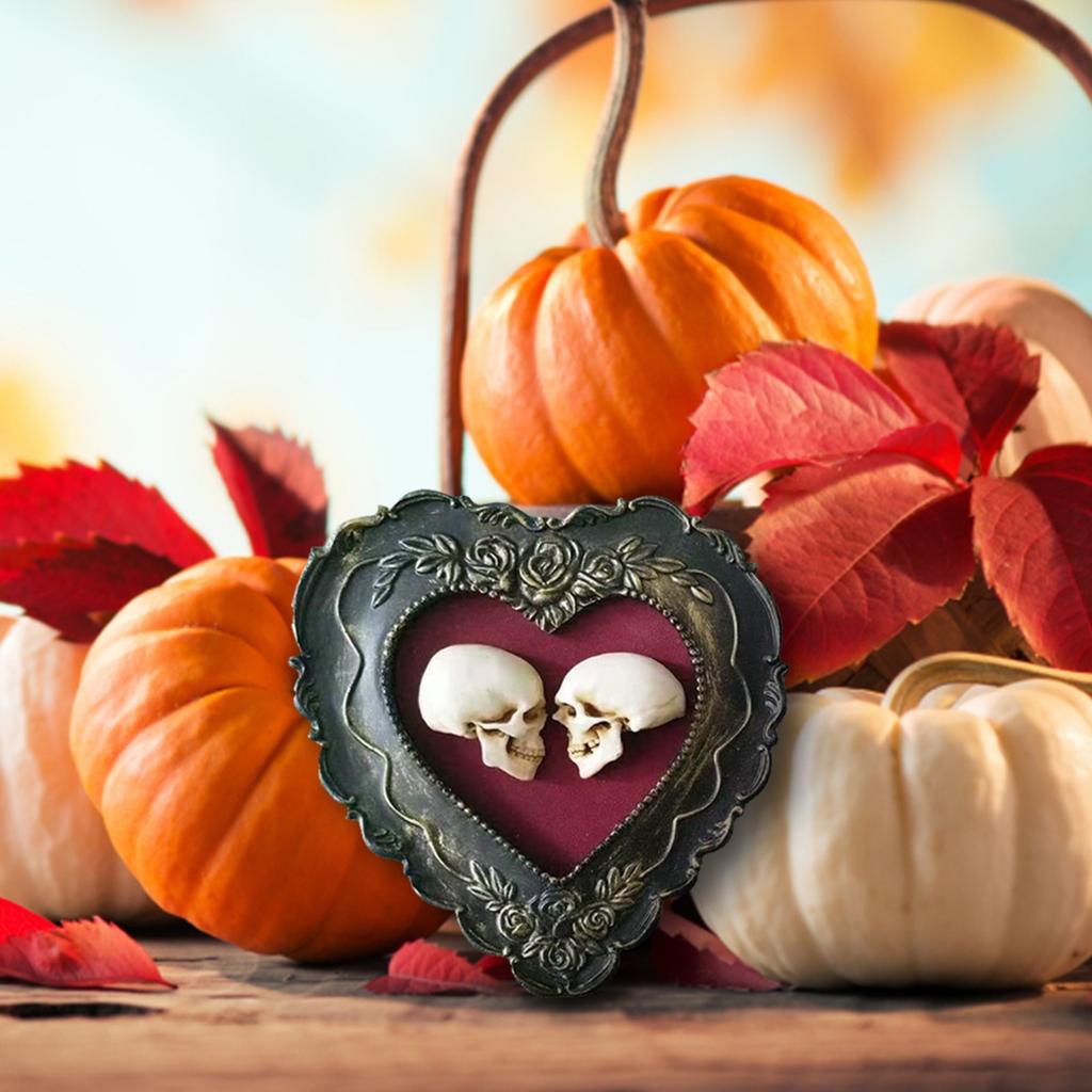Creative Romantic- Love Skull- Halloween Resin Crafts Ornament For Friends Home Indoor And Outdoor Decoration