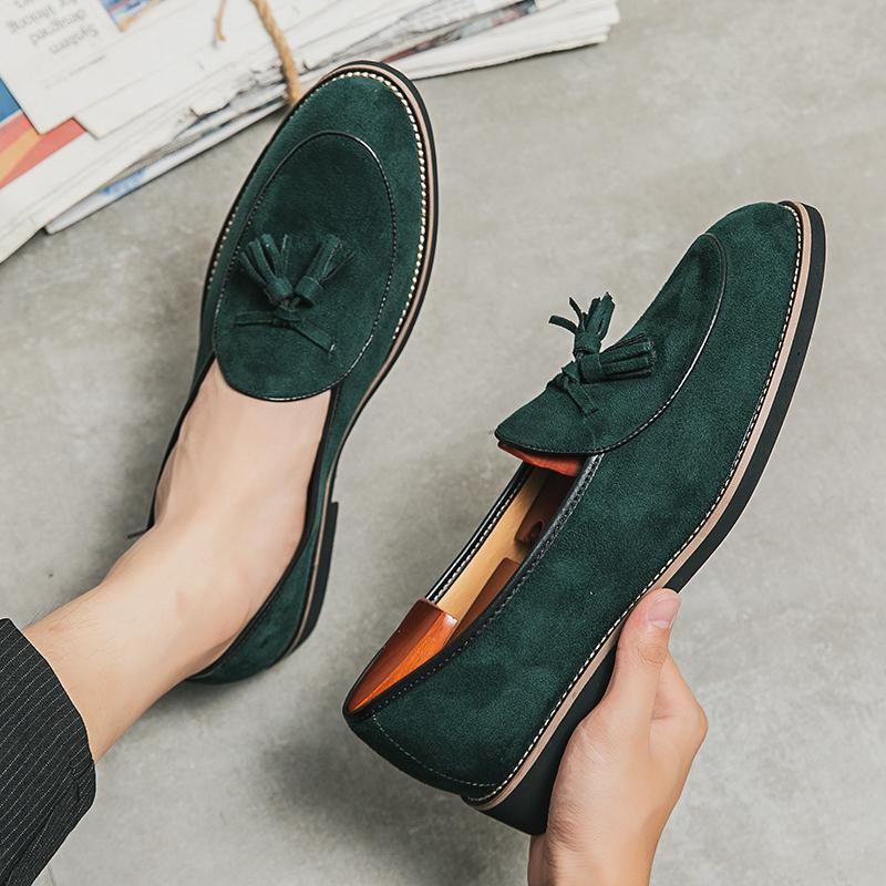 Fashion Tassel Loafers Slip-On Loafers Men's Casual Mules Shoes Suede Driving Shoes Fashion Mens Moccasins Pointed Banquet Social Shoes