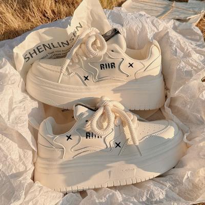 Маленькие белые туфли на толстой подошве, увеличивающие рост, женские, новые, весенние, универсальные, студенческие, кеды, повседневная спортивная обувь