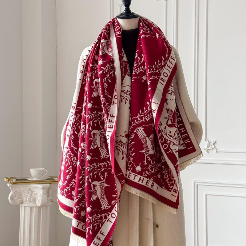 Retro Printed Letters Light Luxury Warm Coat Shawl Thickened Neck Protection Scarf Temperament Autumn and Winter Cold Women