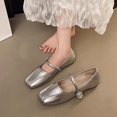 Мода 2025 Лето Осень Новая дизайнерская обувь для женщин Однотонная обувь из ПУ кожи Женская модная повседневная обувь на низком каблуке Балетки Женщина