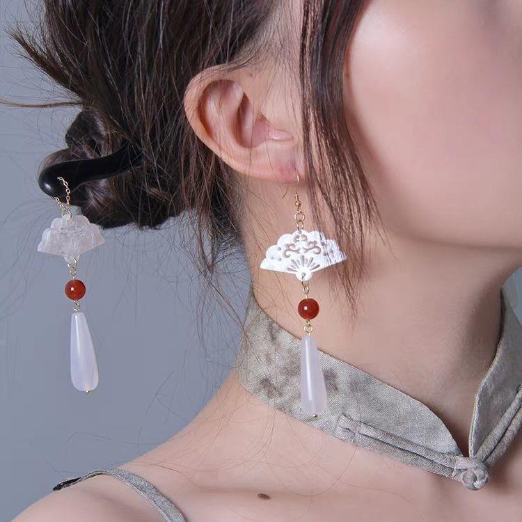 Китайские ретро серьги в форме веера с имитацией нефрита и подвесками в виде капель воды