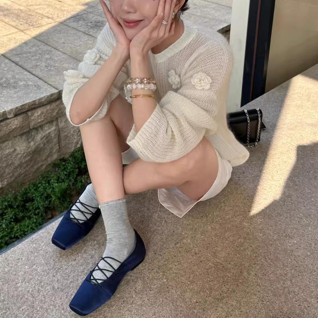 Корейская новая версия синие атласные кожаные туфли-лодочки с квадратным носком в стиле ретро, нишевые, с легким вырезом, одинарные туфли Мэри Джейн, балетки женские