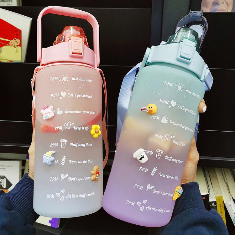 2000 мл Большая емкость для хранения, космическая кружка со шкалой и трубочкой, переносная пластиковая бутылка для воды для спорта, большая бутылка для воды