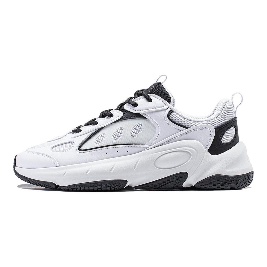 Li Ning Wing Style Амортизация Нескользящие Износостойкие Поддержка Низкие Повседневные Кроссовки Женские Черно-Белые AGCT462-3