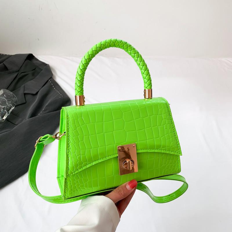 Chic Casual Shoulder Bag For Women In Modern Pu Material Perfect For Daily Use