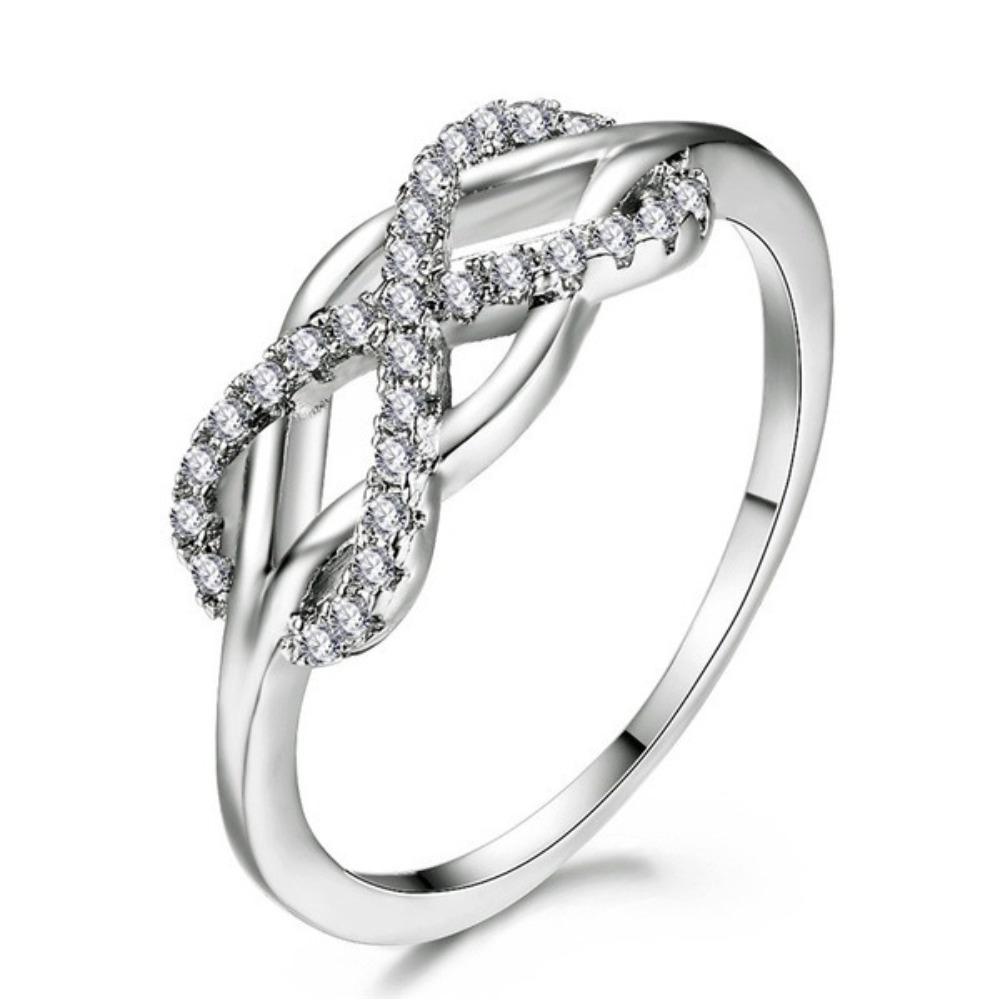 Elegant 8 Shaped Rings for Women with Sparkling Zirconia Stones Trendy European American Jewelry Gift