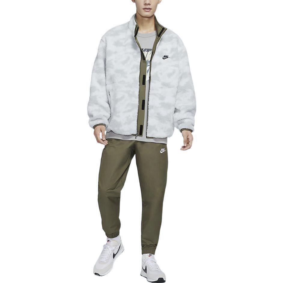 Nike Мужская двусторонняя куртка Club Fleece, цвет 'Средняя олива/Черный' (Оливковый Камуфляж)' DQ4885-222
