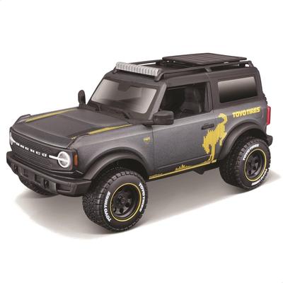 Масштаб Maisto Ford Bronco Badlands 2021 Серый Серия Custom Песочный Литая модель Готовая модель 32541 1/24 Внедорожник / Автомобиль,