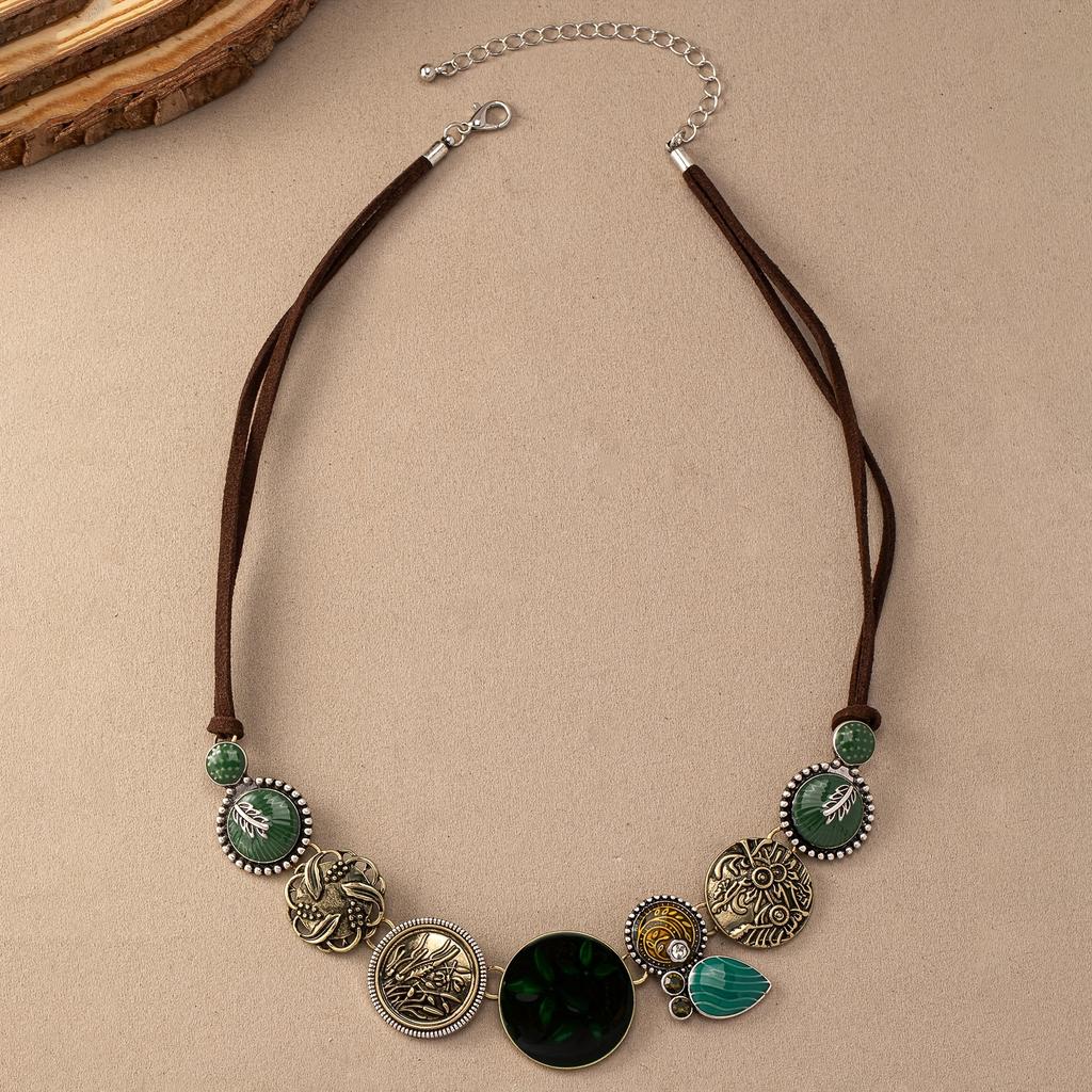 Vintage Western Bohemian Style Women's Statement Necklace With Floral Pattern And Baked Oil Detail, Luxurious And Unique