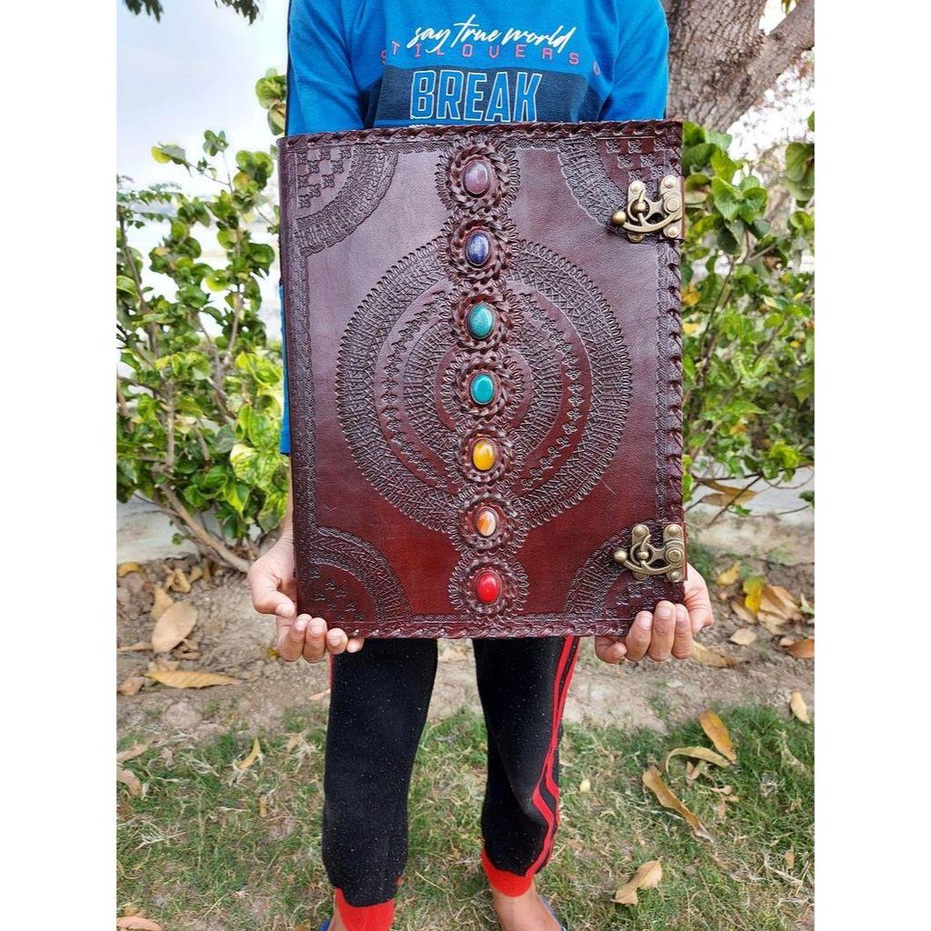 Кожаная Книга-журнал Seven Chakra Средневековая Каменная Тисненая Книга Теней Ручной Работы Блокнот Путешествующая Книга Скетчбук Подарок на День Рождения