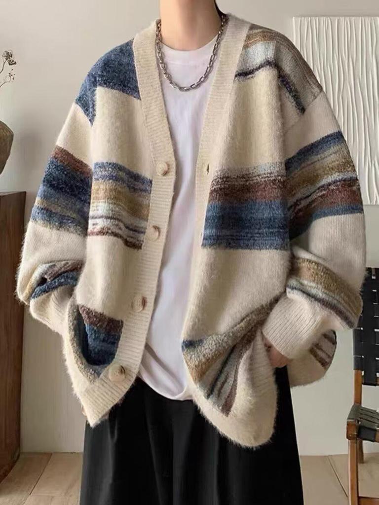 Мужской кардиган в стиле ретро с полосками и цветными блоками - вязаная куртка на осень/зиму для уютного и стильного образа