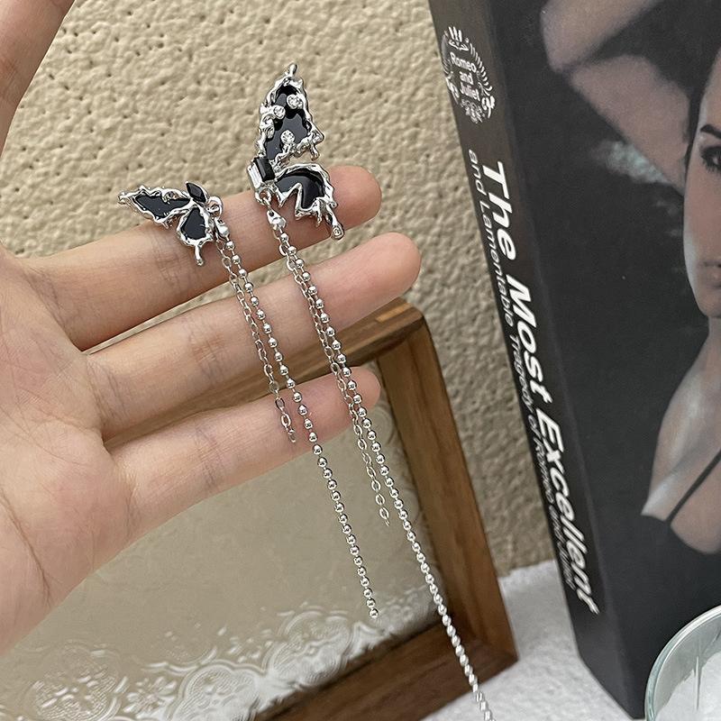 RUI RUI YU Asymmetrical Black Butterfly Wing Earrings Women's New Fashion Earrings Popular Design Tassel Jewelry