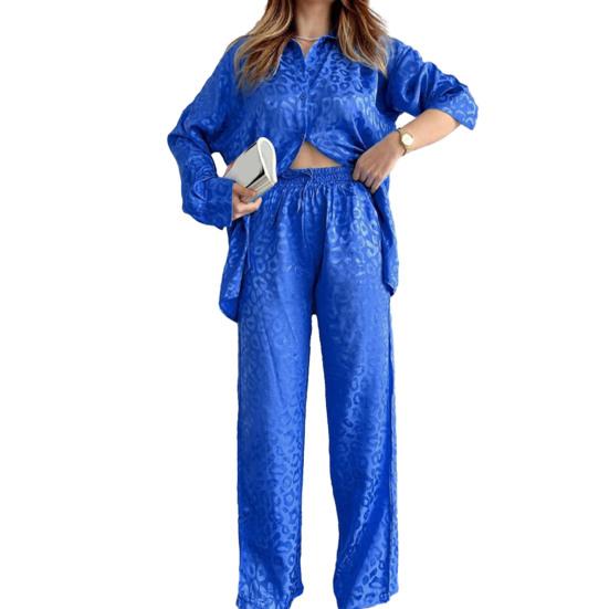 Комплект из рубашки и брюк с леопардовым принтом, длинными рукавами, широкими штанинами, свободной эластичной резинкой на талии, однобортный, из мягкого атласа с лацканами и шнурком