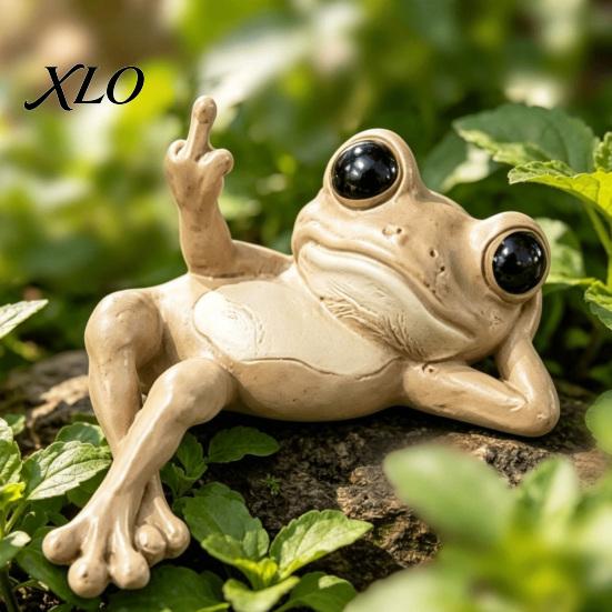 Desktop Resin Statue Funny Lounge Frog Figurine, Whimsical Lazy Statue, Novelty Office Desk Accessories Ornament for Bedroom Patio Balcony Garden